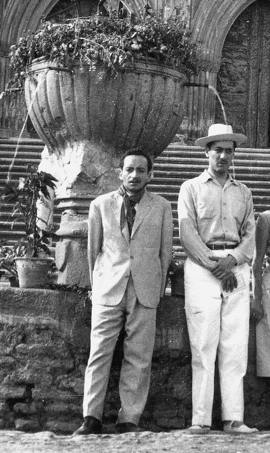 Mario con un amigo cubano en Guadalupe en 1959 (fotografía de José Temes). 