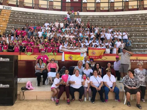 Convivencia de mujeres rurales en Almendralejo. :: g. c.