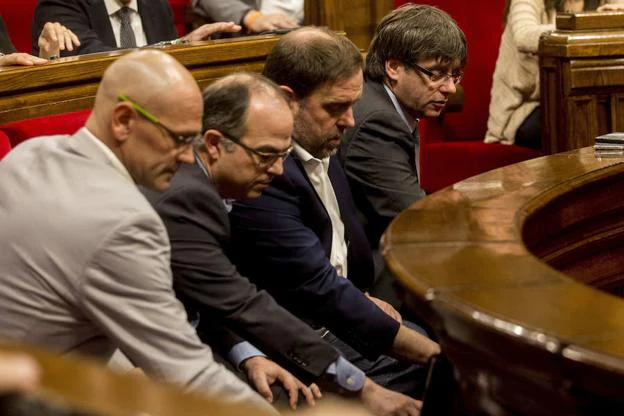 Bancada secesionista en el Parlament de Cataluña. 