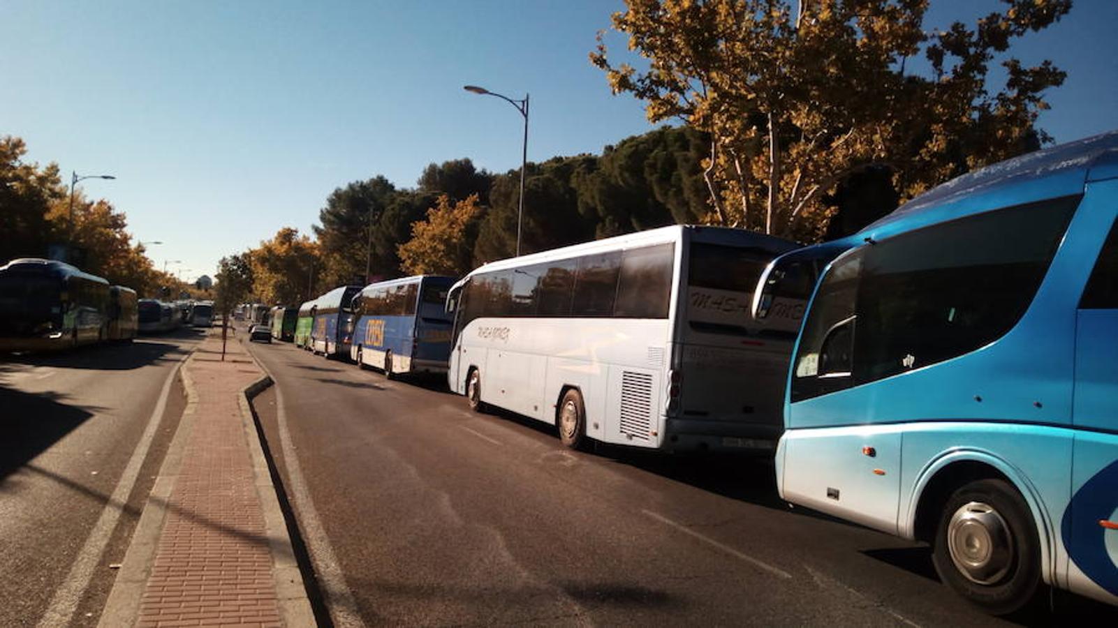 Llegada a Madrid de extremeños para la protesta por un tren digno