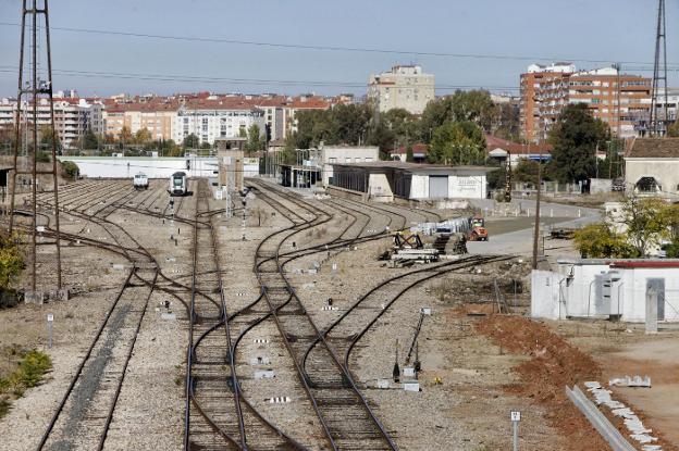 Actual estación de tren en Cáceres, en Aldea Moret. :: l. cordero