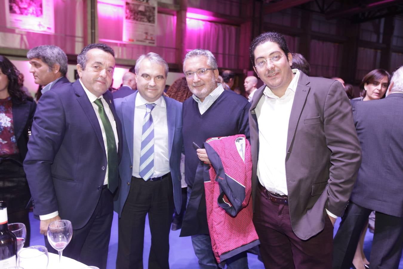 Después de la gala de entrega de premios, todos los invitados pudieron disfrutar de un agradable cóctel.