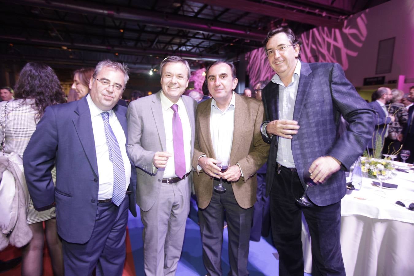 Después de la gala de entrega de premios, todos los invitados pudieron disfrutar de un agradable cóctel.