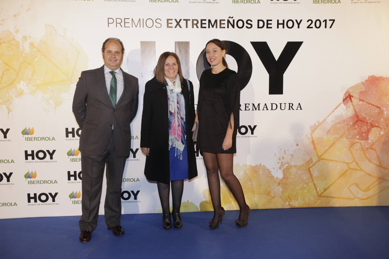 Los invitados que asistieron a la gala de Extremeños de HOY, posaron en el photocall 
