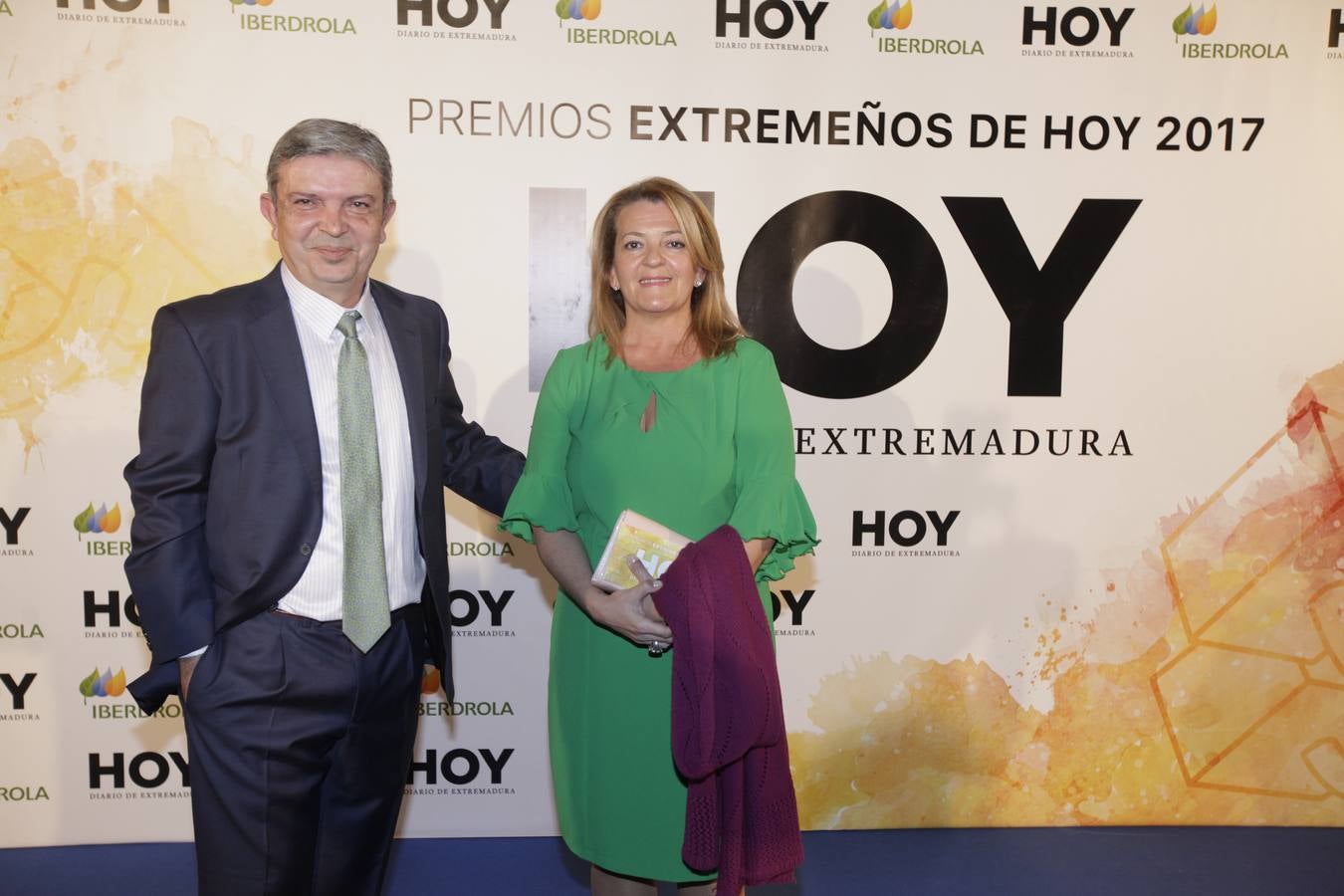 Los invitados que asistieron a la gala de Extremeños de HOY, posaron en el photocall 