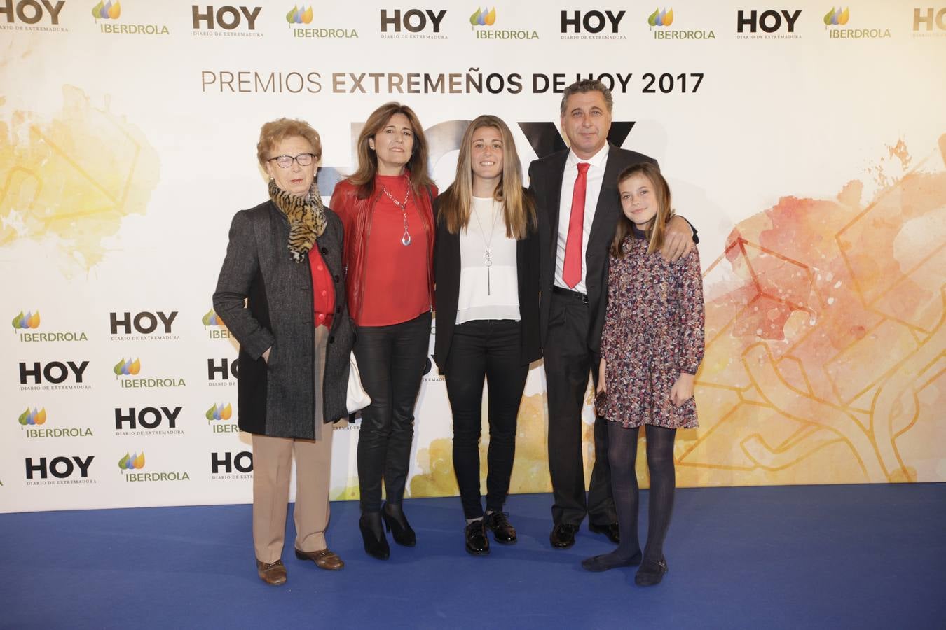 Los invitados que asistieron a la gala de Extremeños de HOY, posaron en el photocall 