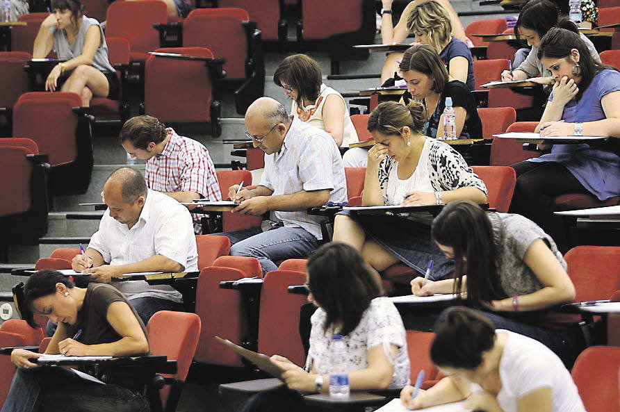 Educación convocará la oposición de Secundaria con 1.200 plazas en 2018