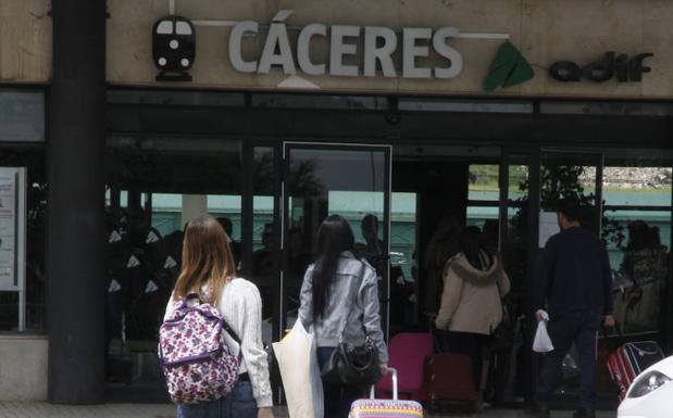 Estación de tren de Cáceres:: HOY