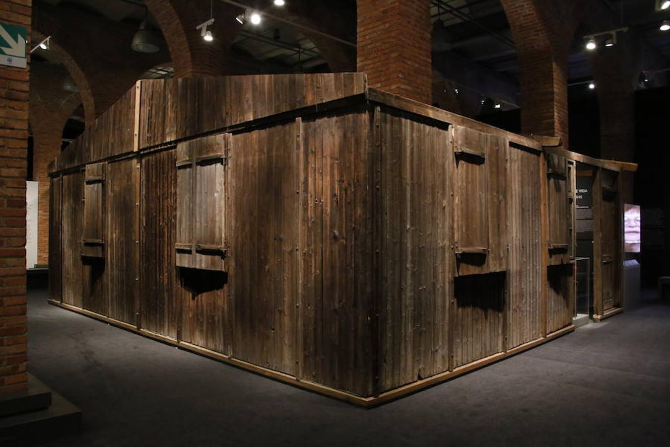 La exposición definitiva sobre el terrible campo de exterminio de Auschwitz, organizada por una empresa vasca, reúne 600 objetos y testimonios de víctimas y verdugos