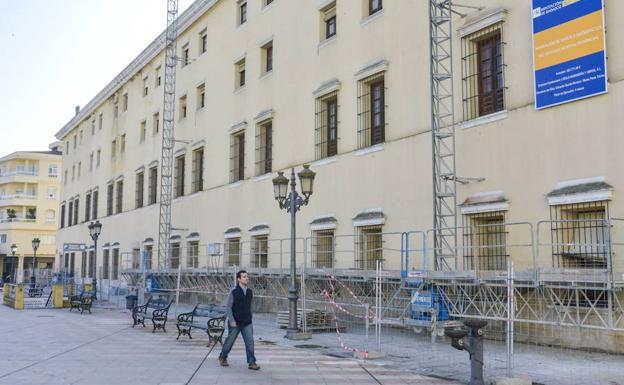 El Hospital Provincial de Badajoz en una imagen de archivo.