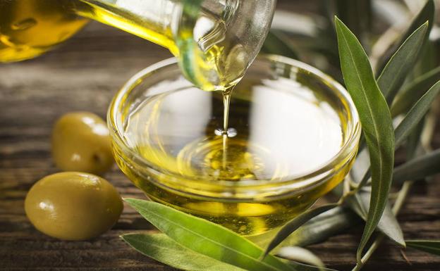 La producción de aceite de oliva en Extremadura supera, en un mes de campaña, las 3.700 toneladas