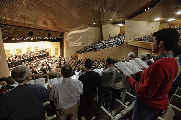 Las ocho formaciones amateur de Extremadura tuvieron 25 horas de ensayo para esta cita. :: l. cordero