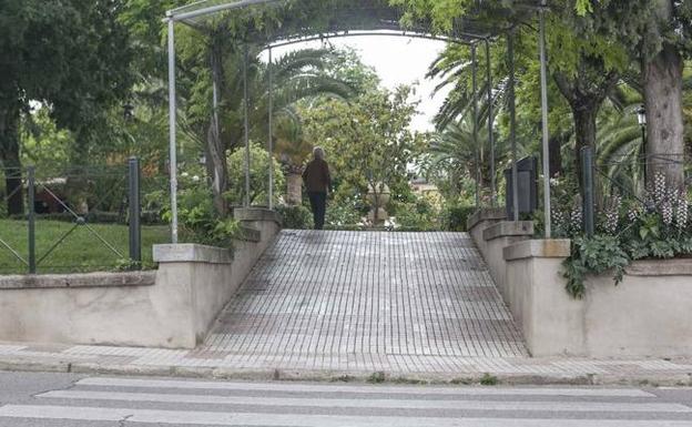 La plaza Antonio Canales de Cáceres contará con un nuevo parque infantil 
