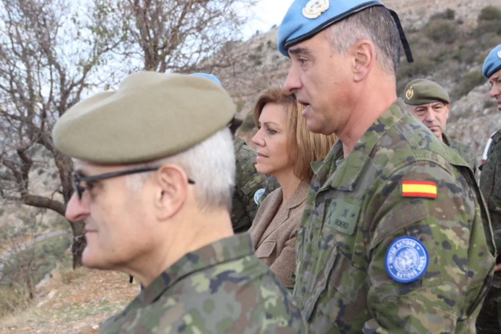 La ministra de Defensa ha dicho en su visita a la base 'Miguel de Cervantes' que "No hay descanso contra quienes quieren terminar con nuestra libertad"