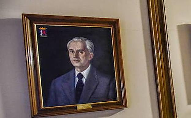 El retrato de Julio Cienfuegos Linares en la Diputación 