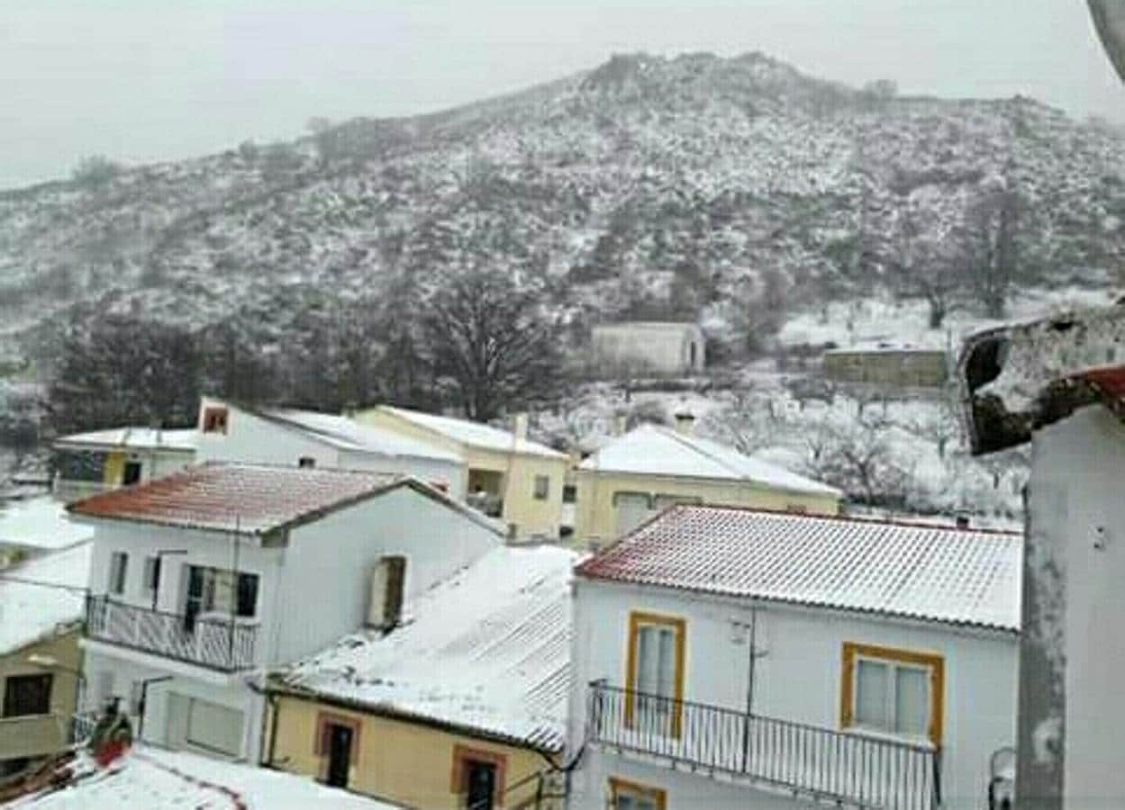 Estampa invernal en Cabezabellosa, en la comarca Trasierra - Tierras de Granadilla