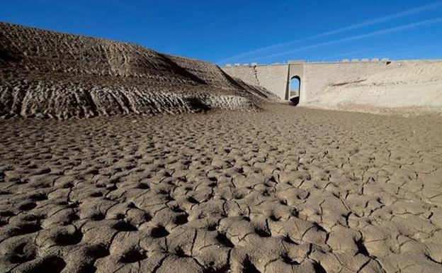 La capacidad de los embalses está en niveles muy preocupantes - ABC 