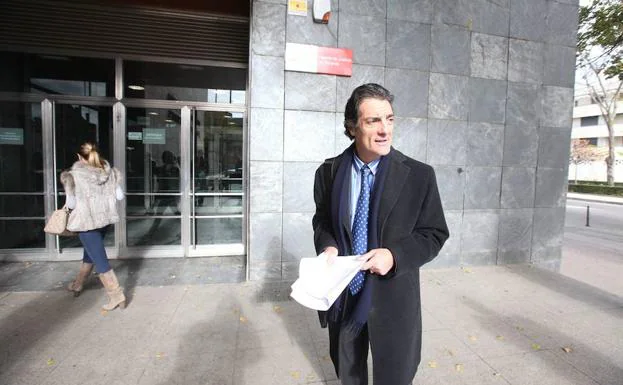 Ángel Luis Aparicio, abogado. 