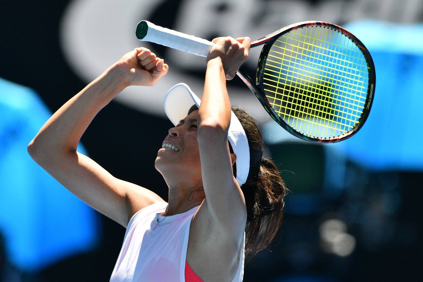 Garbiñe Muguruza cayó derrotada en segunda ronda del Abierto de Australia ante la taiwanesa Su-Wei Hsie por 7-6 (1) y 6-4.