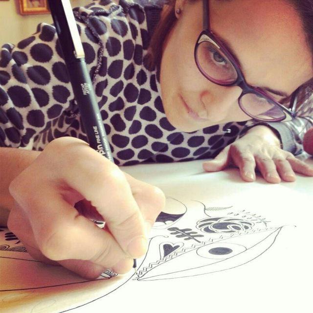 Inma Ramos (Plasencia, 1981) es una 'artivista' que destaca por sus coloridos y reivindicativos dibujos