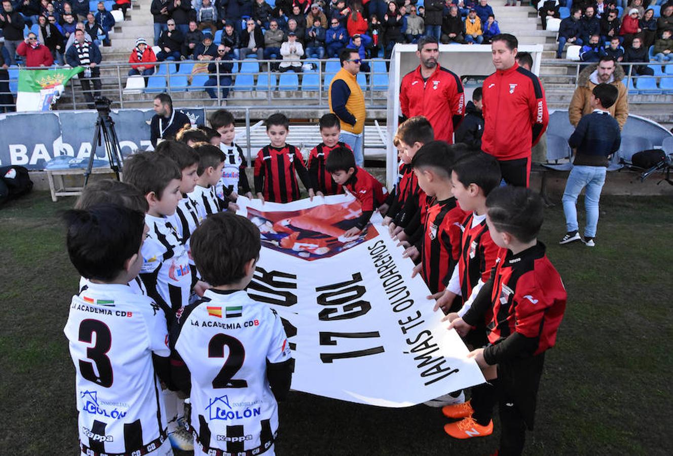 Homenaje a Víctor, el niño que falleció el pasado domingo atropellado cuando iba con un patinete