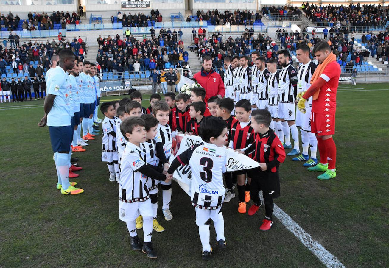 Homenaje a Víctor, el niño que falleció el pasado domingo atropellado cuando iba con un patinete