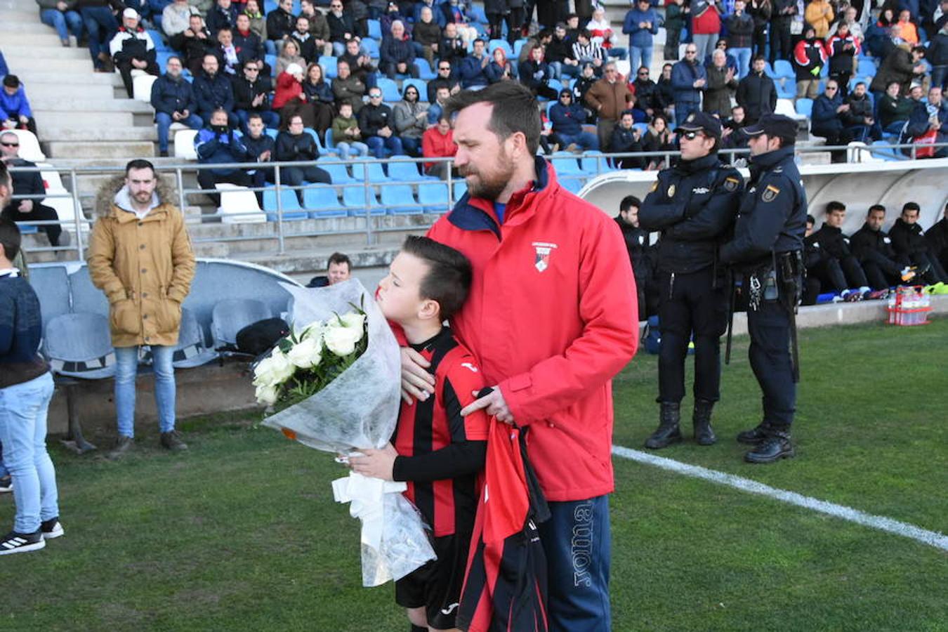 Homenaje a Víctor, el niño que falleció el pasado domingo atropellado cuando iba con un patinete