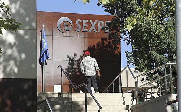 El paro subió en 3.381 personas en enero en Extremadura