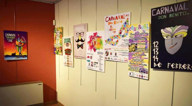 Carteles de carnaval en la Casa de Cultura de Don Benito