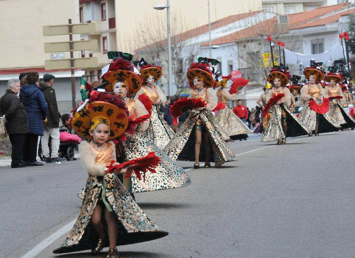 Las agrupaciones que participaron en el pasacalles de Mérida