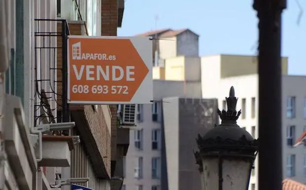 Extremadura, la segunda región donde menos creció la compraventa de vivienda en 2017