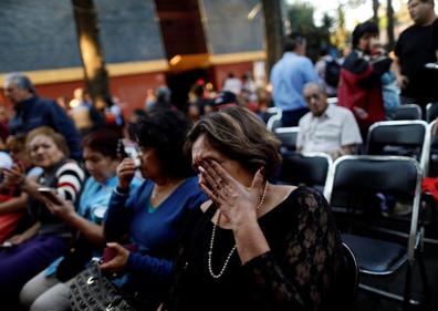 Imagen secundaria 1 - Un helicóptero cae sobre un grupo de personas y deja 13 muertos en México