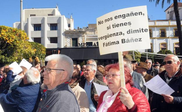 Protesta de jubilados por unas pensiones dignas, hace unos días en Mérida:. BRÍGIDO