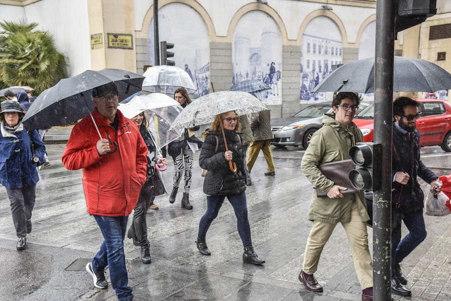 Lluvia en Badajoz:: J.V. ARNELAS