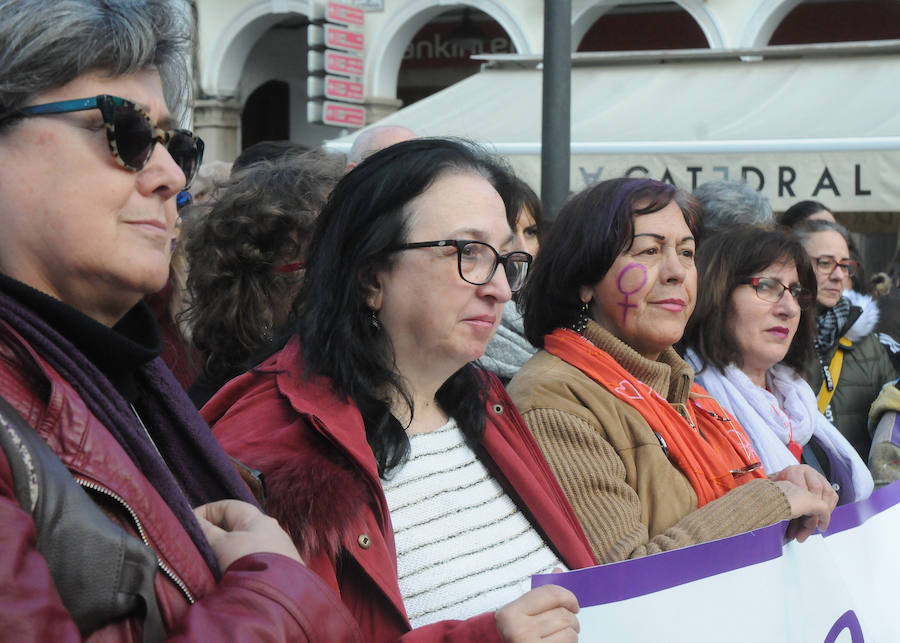 Concentraciones y paros en las empresas han precedido a la manifestación de la tarde