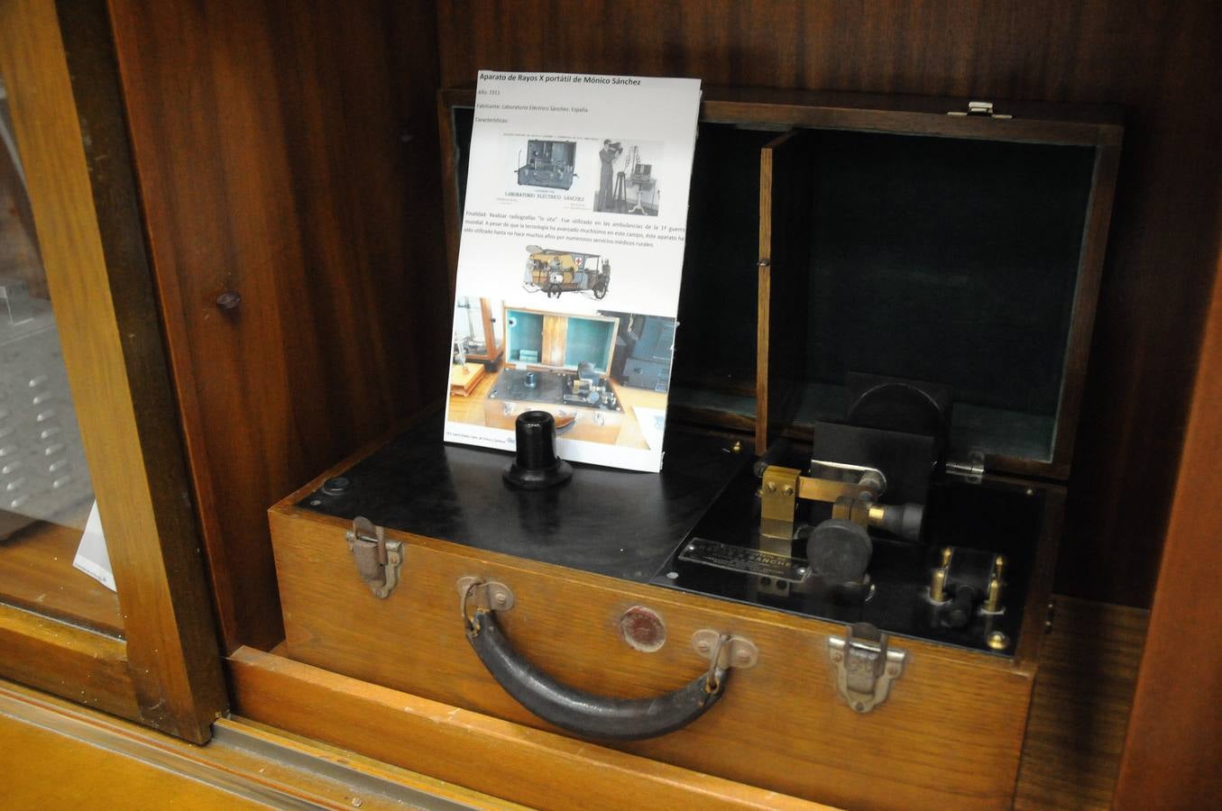 El objetivo de la exposición es mostrar las trabas, barreras y prejuicios con las que tuvieron que luchar para lograr hacer ciencia. Se trata de recuperar figuras, a menudo olvidadas o injustamente silenciadas. Se podrá visitar en la Biblioteca de la UNED de Mérida del 8 de marzo al 13 de abril.