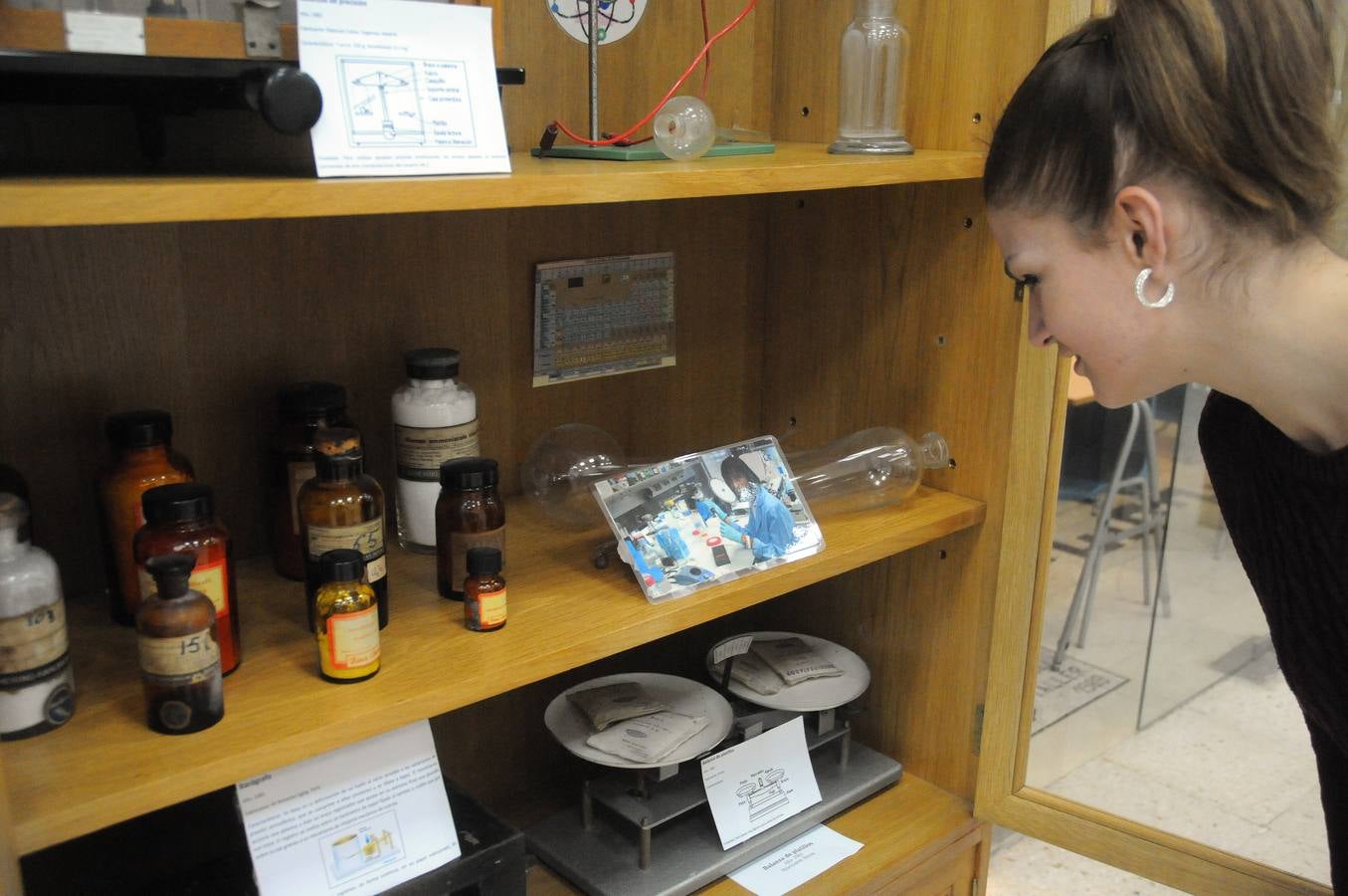 El objetivo de la exposición es mostrar las trabas, barreras y prejuicios con las que tuvieron que luchar para lograr hacer ciencia. Se trata de recuperar figuras, a menudo olvidadas o injustamente silenciadas. Se podrá visitar en la Biblioteca de la UNED de Mérida del 8 de marzo al 13 de abril.