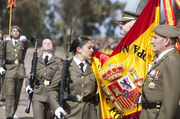 Un millar de soldados juran bandera en el Cefot, que ya espera otros 1.150