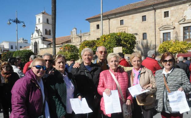 Manifestación de jubilados por unas pensiones dignas en Mérida 