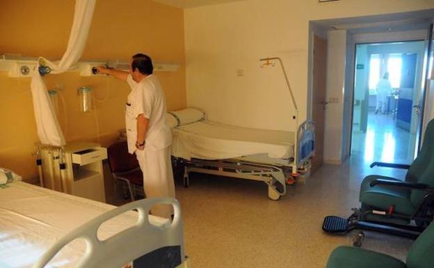 Imagen de archivo de una habitación de un hospital extremeño: 
