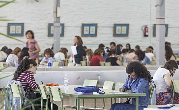 Aspirantes en un examen durante las últimas oposiciones.
