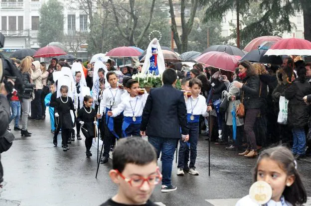 La lluvia impidió que la procesión hiciera su recorrido. :: e. d.