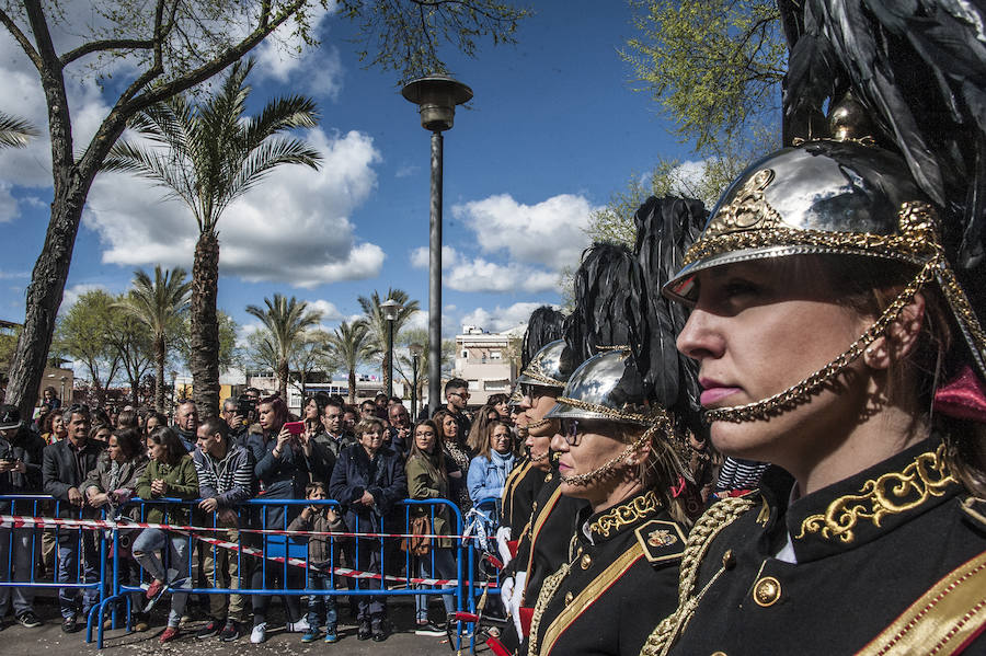 El Domingo de Ramos, un año más, contó con miles de pacenses en la calle y fue una de las procesiones más familiares