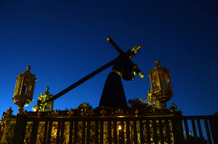 Hermandad y Cofradía de Nazarenos del Santísimo Cristo del Calvario.