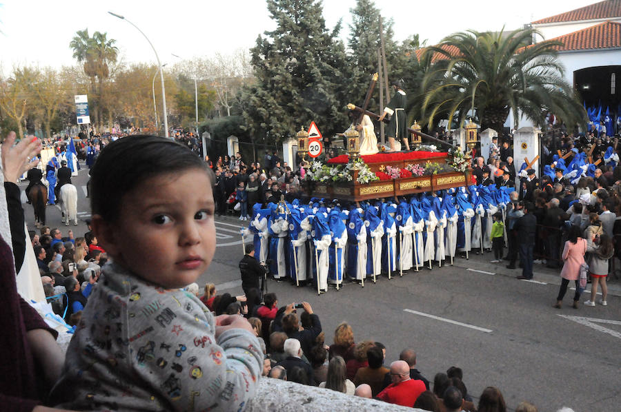 Cofradía del Santísimo Cristo de las Tres Caídas.