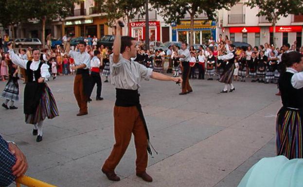 Un centenar de niños participará el domingo en el Festival de Folklore Ciudad de la Música de Villafranca