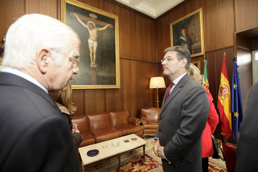 Rafael Catalá ha impuesto las medallas de San Raimundo de Peñafort a diversas personalidades