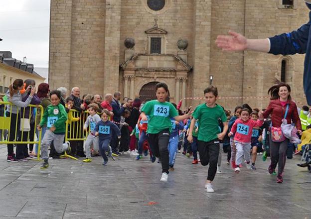 Carrera solidaria por Inclusives en Villanueva