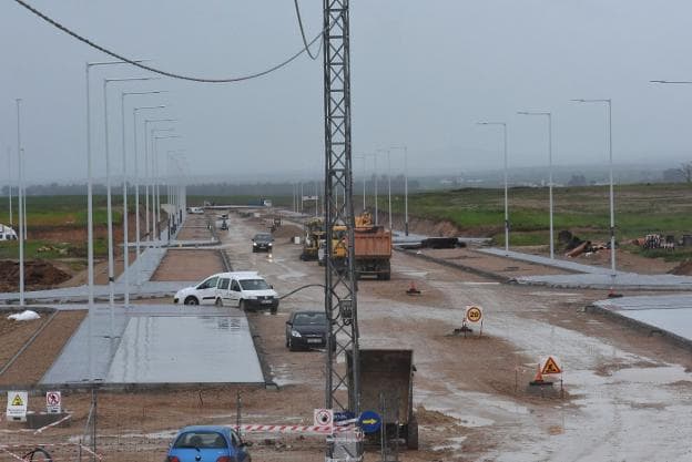 Calle principal de la plataforma logística del Suroeste Europeo. :: casimiro moreno