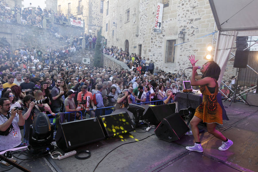 El festival clama contra el machismo y pide ayuda para los refugiados